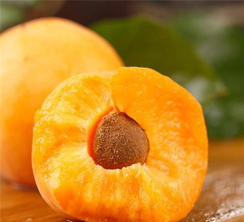 夏季|如果条件允许,看到几种水果别“手软”,营养又好吃