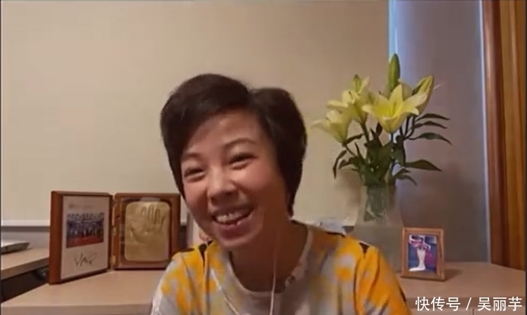 张怡宁|张怡宁自曝摆扑克脸原因,女乒主帅叫她装酷 大魔王谈女儿笑开花