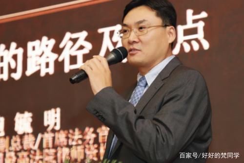 终于|一场闹剧终于收场,性侵内容不属实,鲍毓明被驱逐出境!