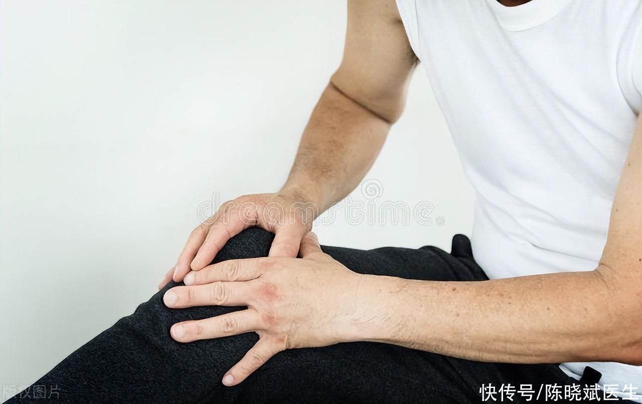 老年人膝盖疼可以运动缓解么(老年人膝盖疼，是坚持运动好，还是彻底静养好？医生逐一分析)