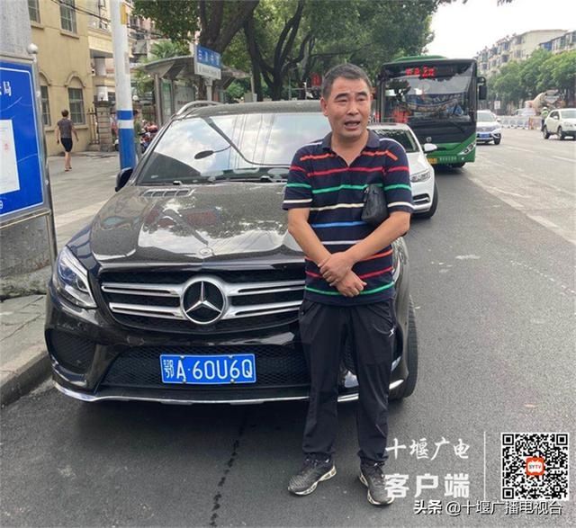 行人面前驶|斑马线前不礼让行人，十堰实名曝光18人