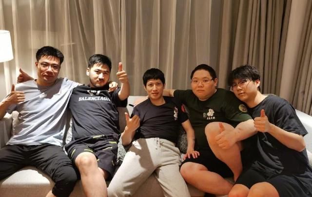 天团|PDD暗地操作,继上次送五人上路,这次再来天团,快手:顶不住