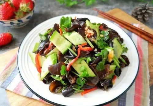  夏天|最适合夏天的6道家常菜，素了点，但搭配合理，好吃又下饭！