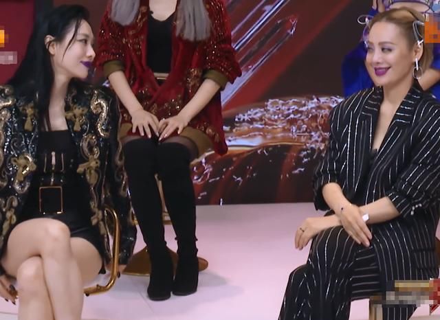  度夺|王霏霏观众喜爱度夺第一，宁静下意识动作被拍，是否服气一目了然