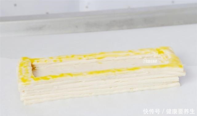 拿破仑酥|想吃糕点别再买了!不用和面和揉面,这种做法,轻松在家吃甜点