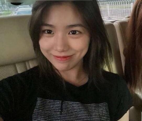 章子怡|章子怡二胎儿子正面照曝光，缩小版汪峰，基因太强大