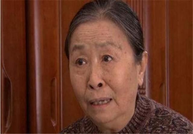  名利双收|凭丑娘一角名利双收，却因早年之事深陷舆论，现状令人唏嘘