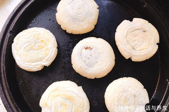 气色|这个黑色的东西,每天吃一点,居然能补肾,还能让女人气色红润