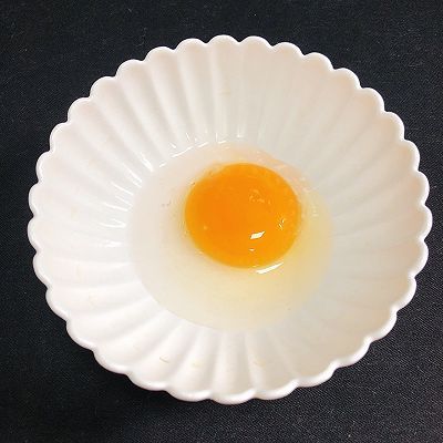 莲花|#入秋滋补正当时#榄仁豆沙莲花月