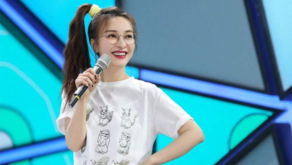  富婆|出道17年吴昕赚了多少钱？你以为她只是主持人，其实她是个小富婆