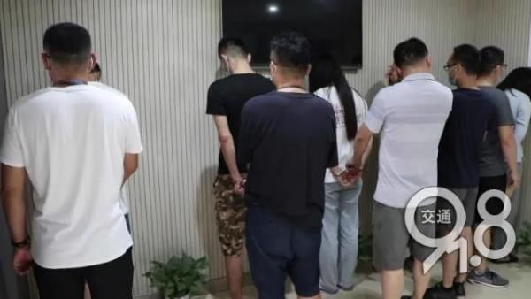 女网友|男子约会女网友，买单上千元后奇葩的事发生了