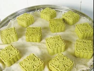  松软|不用烤箱做绿豆糕, 松软细腻, 清香解暑, 蒸熟就可以上桌