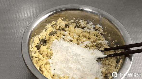  盘底|豆腐不炖白菜了，加个鸡蛋比肉香，好吃的盘底都光了