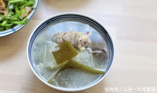 白菜苔|晒晒一线城市一家三口的晚餐,3荤1素1汤,朋友求同款邻居