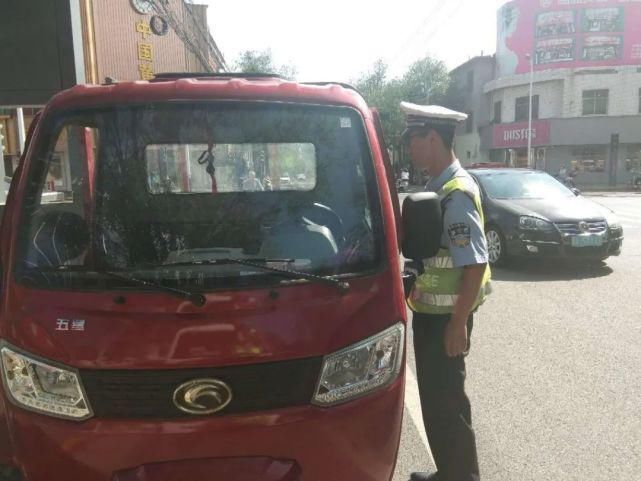 道路交通|白水公安交警紧抓秋忙时节农用三轮车管理，全力净化农村道路环境