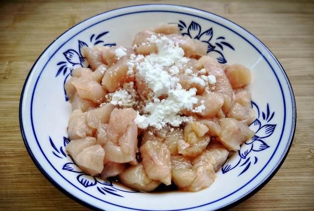  莲藕|秋天，常吃这碱性食材，和鸡肉是绝配，脆爽入味，孩子爱吃胃口好