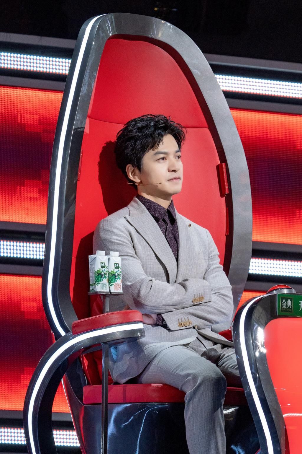  冠军|“好声音”双李战激烈落幕 李健靠冠军经验全员晋级