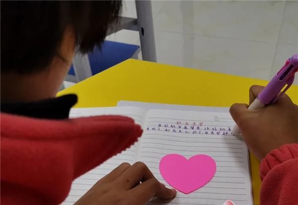 从此|“要玩就玩点刺激的,去烧马”,她从此深陷毒渊