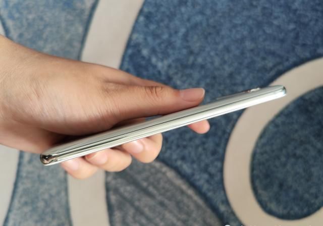 独一无二|一款独一无二的骁龙865旗舰？已降价400，心动了吗？