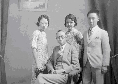 溥仪|她是军机大臣荣禄的女儿,溥仪的母亲,是什么原因让她自杀身亡