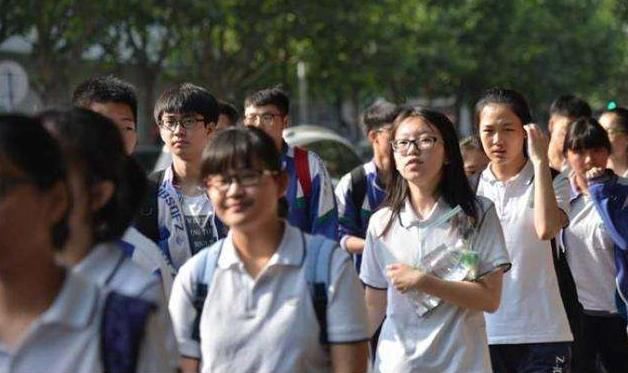 学习|高考考生估分450心态崩了：努力这么久，却和200分的人一样读大专