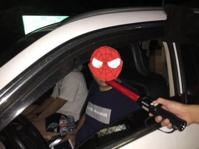  抗拒|酒驾曝光|严查酒驾不放松，考后举家出游被查，抗拒执法数罪并罚