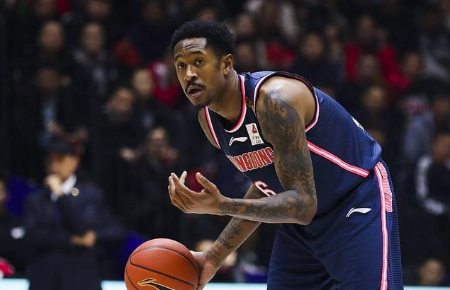  广东|他暂时无法出战！广东男篮亏了吗？杜锋被球迷调侃为“CBA影帝”