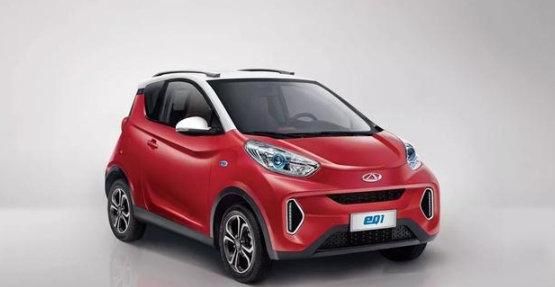 不行|为什么电动汽车开高速不行？再多的充电桩，也不能治愈它的痛点