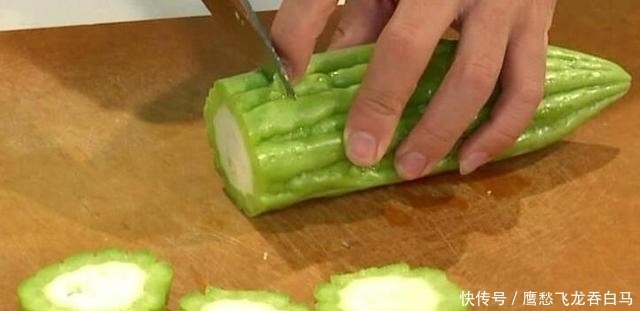  清热解暑|三伏天，多吃这菜，3块钱一斤，维C是黄瓜14倍，锅中一煎太香了