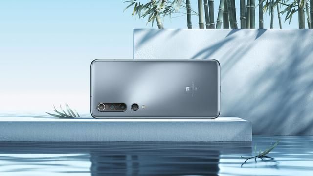 学生|手机用了这么久还是不会选,学生党两千该如何抉择