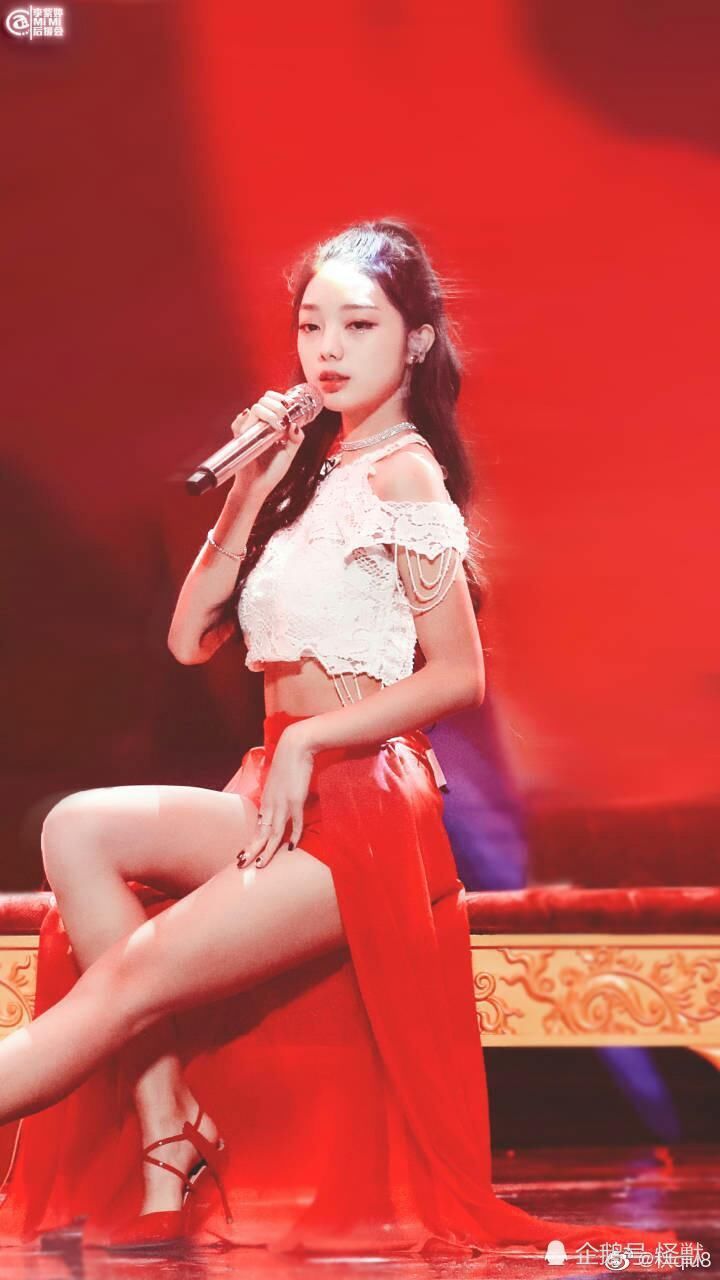  服装|《炙热的我们》火箭少女穿创1初舞台服装，创始人们你们还记得吗？