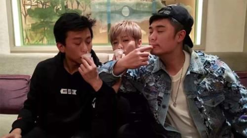  邓超|退出《跑男》之后，陈赫邓超鹿晗再度合作，新综艺名字太直白