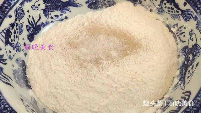 韭菜碎|蒸包子,牢记不要直接上锅蒸,诀窍告诉你,包子松软好吃,不塌陷