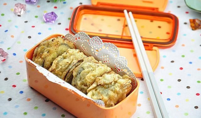  叉烧|周末解馋菜谱：蜜汁叉烧、苹果烧鸡翅、可乐酸梅排骨、炸茄盒