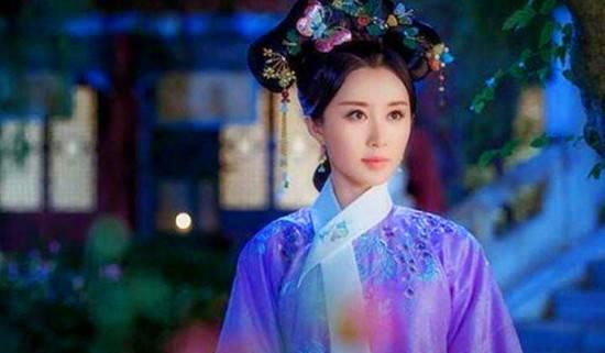 有个|她是康熙最神秘的妃子,有个少见的姓氏,死后葬在一位侍女墓旁
