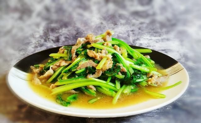  越来越|2种食材6个步骤，小白秒变大厨，炒出经典粤菜