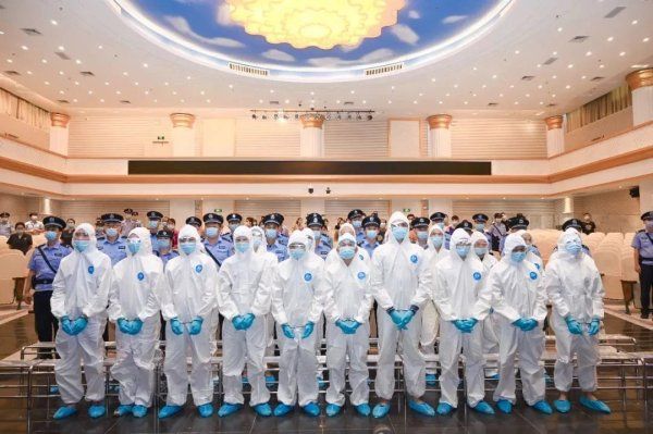 该组织|非法敛财1700余万！海口中院对沈东等人涉黑案一审公开宣判