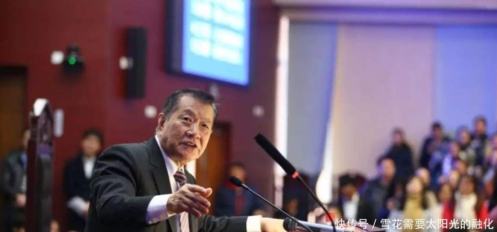 单亲|单亲母亲独自养育13个孩子,全都培养成博士字,秘诀只有15个字