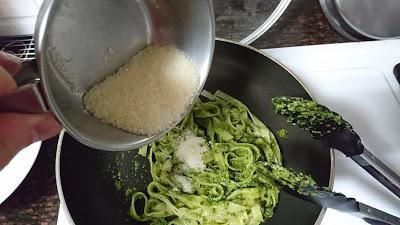  这一|烟熏鸡肉意面，在家也能做，简单又营养，添加这一物，味道超好吃