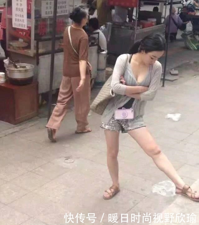  外套|妹子, 出门忘穿外套了吧? 你衣服还没你背包大, 被晒伤可就尴尬了