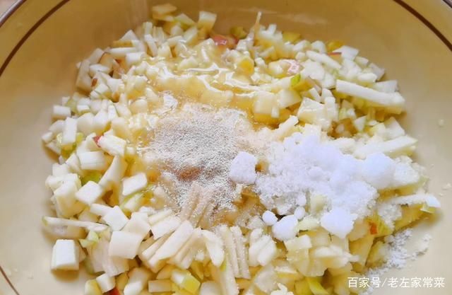 好吃|教你苹果新吃法,加一碗面粉,蓬松暄软,果香十足,比面包还好吃