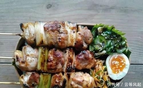 印度人|印度当地“宰客”羊肉饭,满满一锅的羊肉,游客:连印度人都学