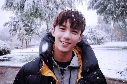 盗窃|知名艺人航空里程接连被盗刷 律师：盗窃他人里程或将获刑