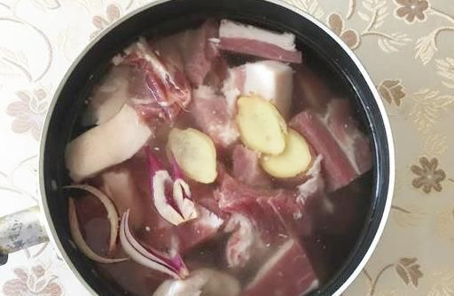  香甜|这样烧的红烧肉太香了，烧法技巧有5点，香甜松软，肥而不腻