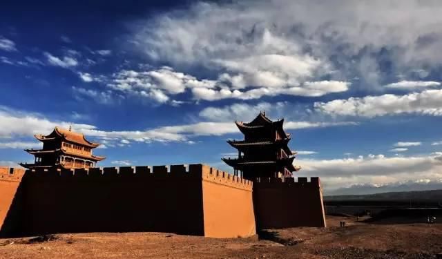  八道桥|为什么10月不能错过额济纳？详细攻略！不要错过这个秋天...