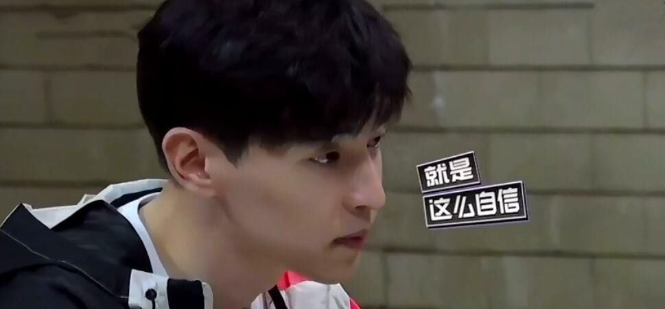  杨幂|一惊一乍的邓伦，看他被吓到的样子，众网友笑翻了，他是真胆小吗