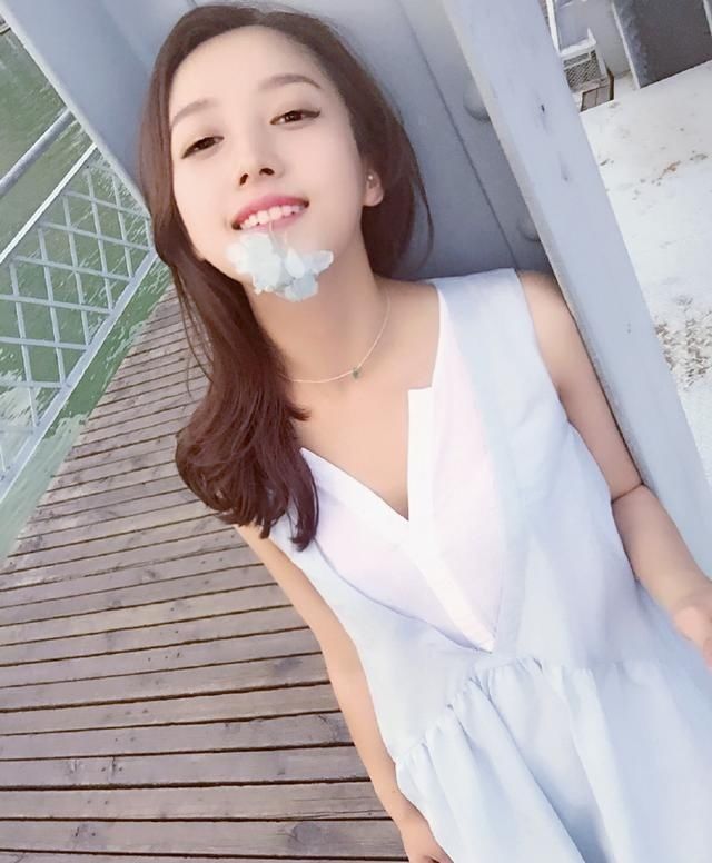  姜贞羽|创造营靠颜值占据热搜第一的姜贞羽，新综艺路透惊鸿一瞥惊艳到我