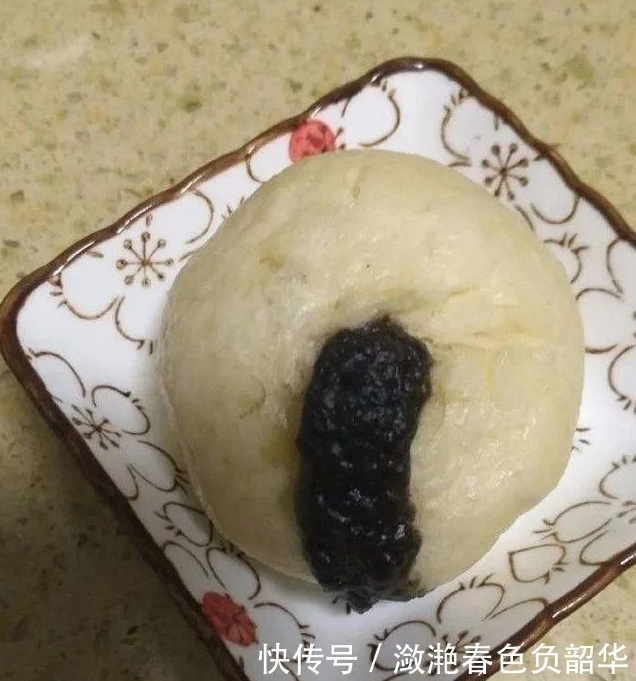 辣眼|这么辣眼的衣服,能穿出去是需要多大的勇气啊,哈哈