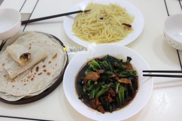  味道|2个人的午餐这样吃，满满春天的味道，好吃有营养