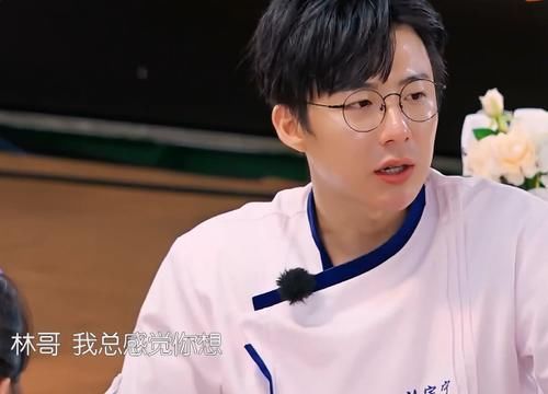 担当|张亮一己之力成中餐厅搞笑担当,一句话令赵丽颖当场喷饭